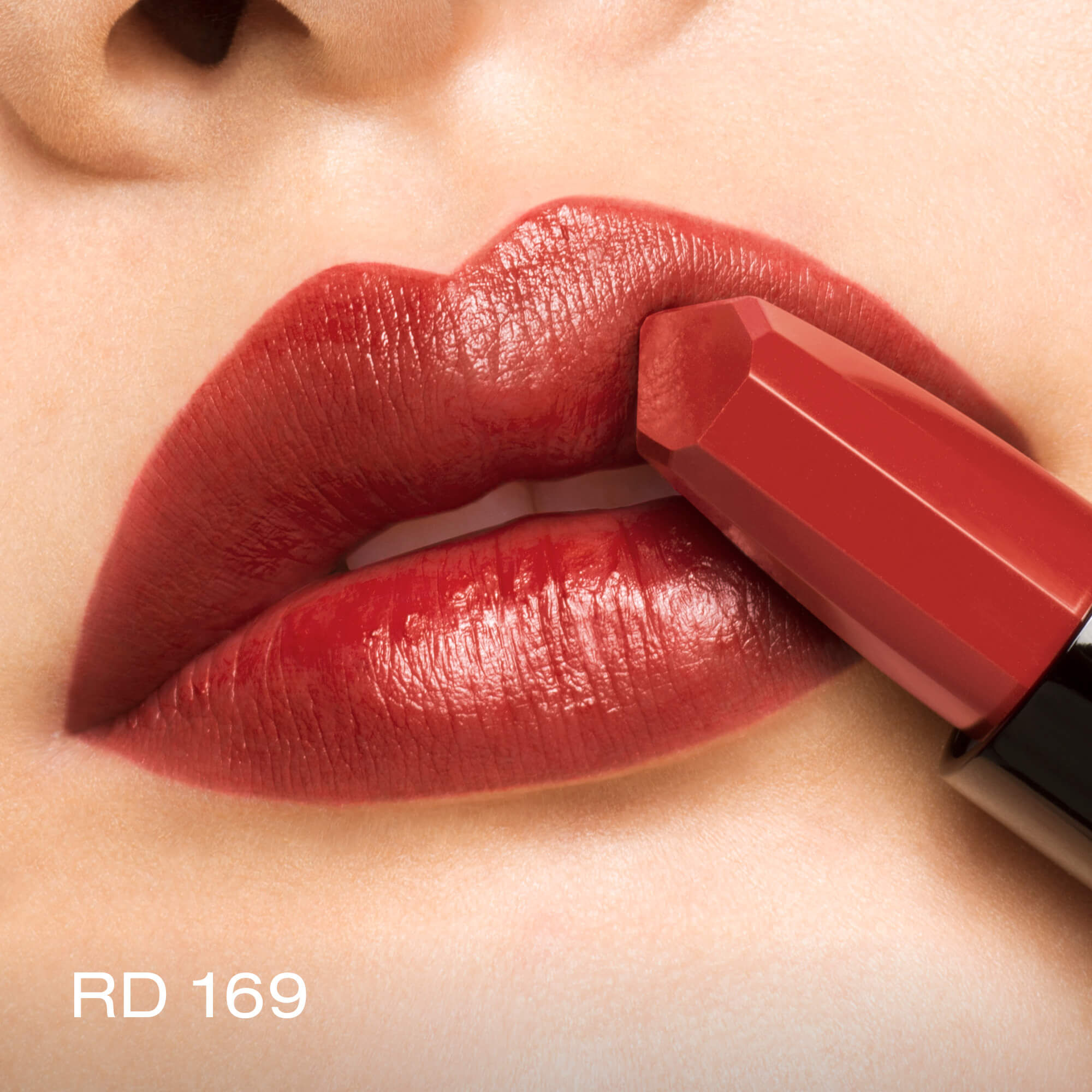 ルージュ アンリミテッド キヌ サテン