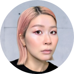 メイクアップ ルック